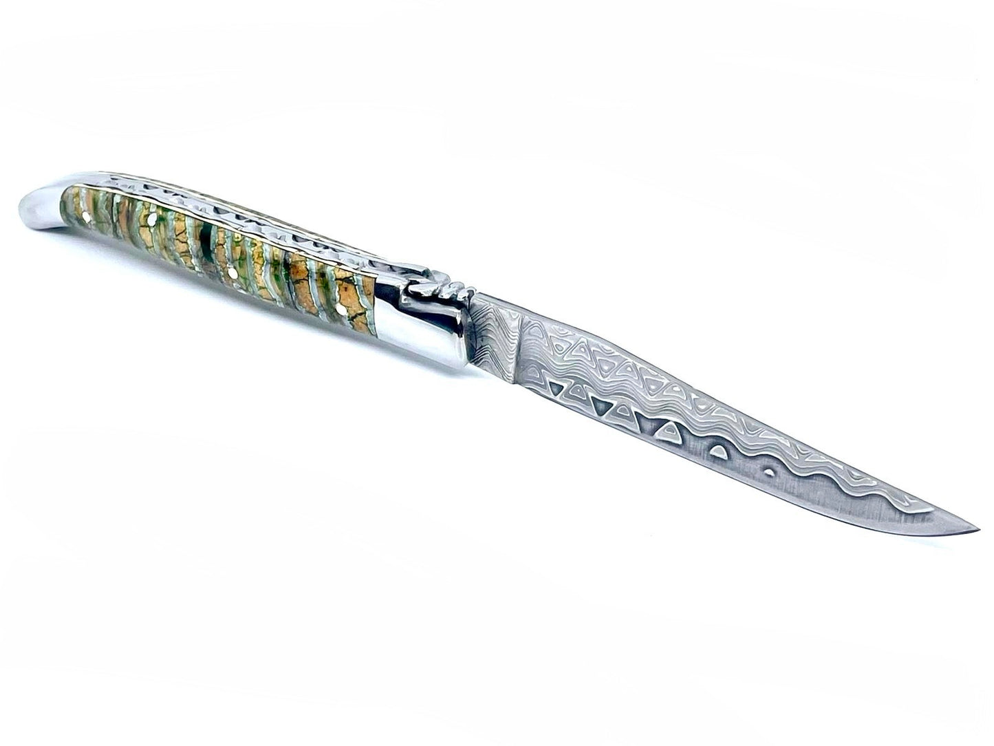 Couteau pliant damas artisanal en Molaire de Mammouth aux reflets verts modèle Laguiole