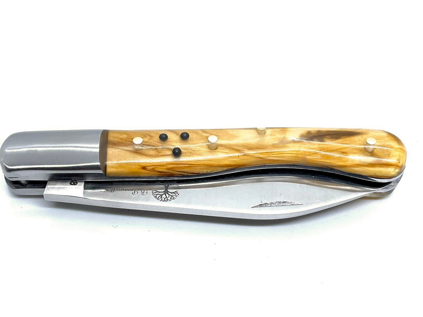 Waldschnepfen-Malerfeder und Aurillac-Modellmesser-Jagdkugeln in Olivier