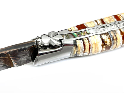 Couteau pliant damas artisanal - Laguiole Molaire de Mammouth stabilisée lame de Damas pliable 12 cm Lame Baker Forge - CopperMai Nishim - Ripple